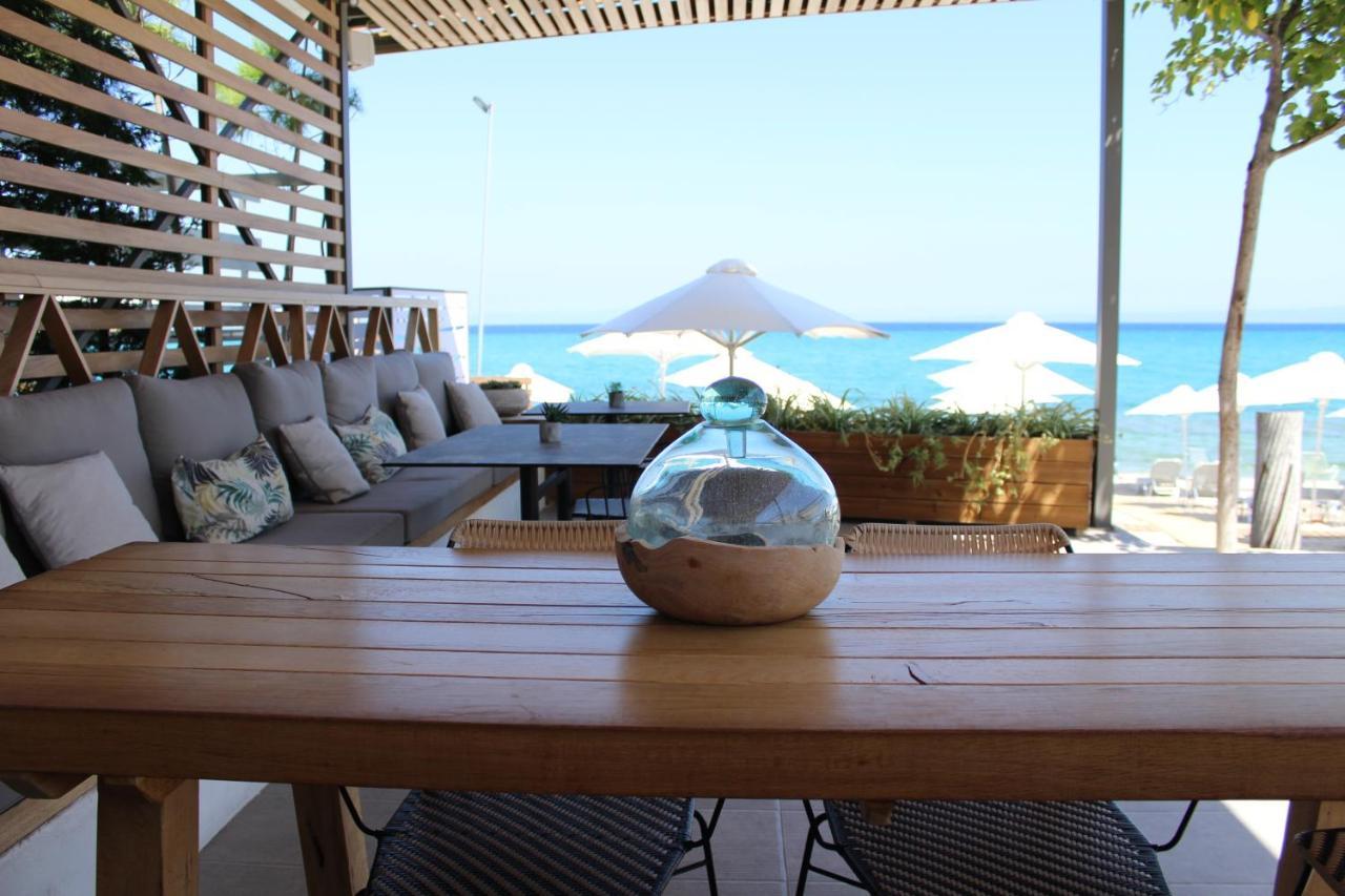 Ostria Sea Side