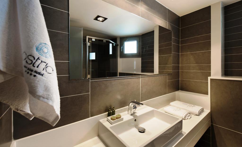 Ostria Sea Side Otel 4*